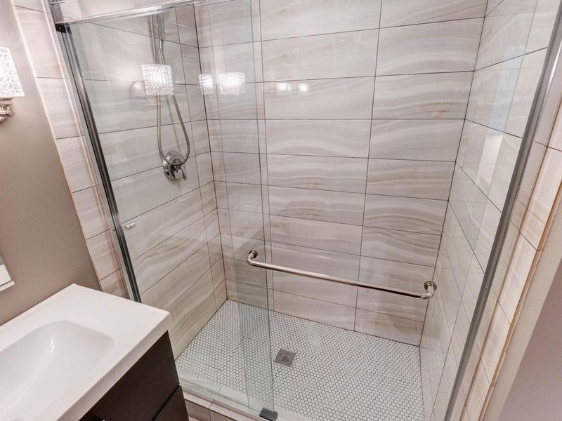 367 Auden Avenue, Unit 307, Columbus, OH 43215 Photo 9