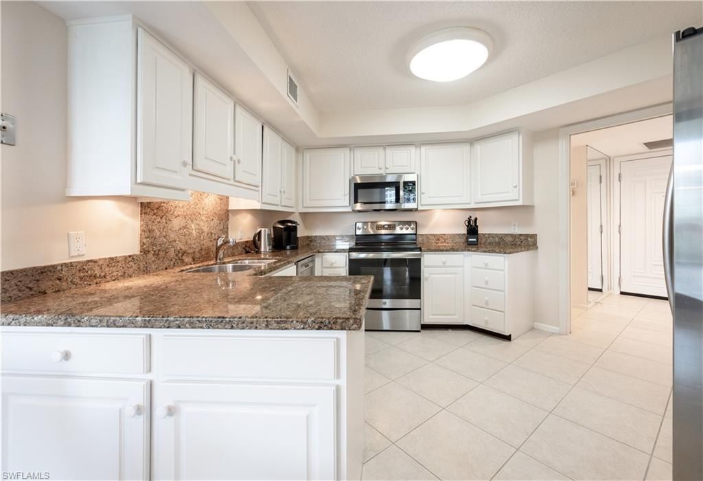 4551 Gulf Shore Blvd N, Unit 306, Naples, FL 34103 Photo
