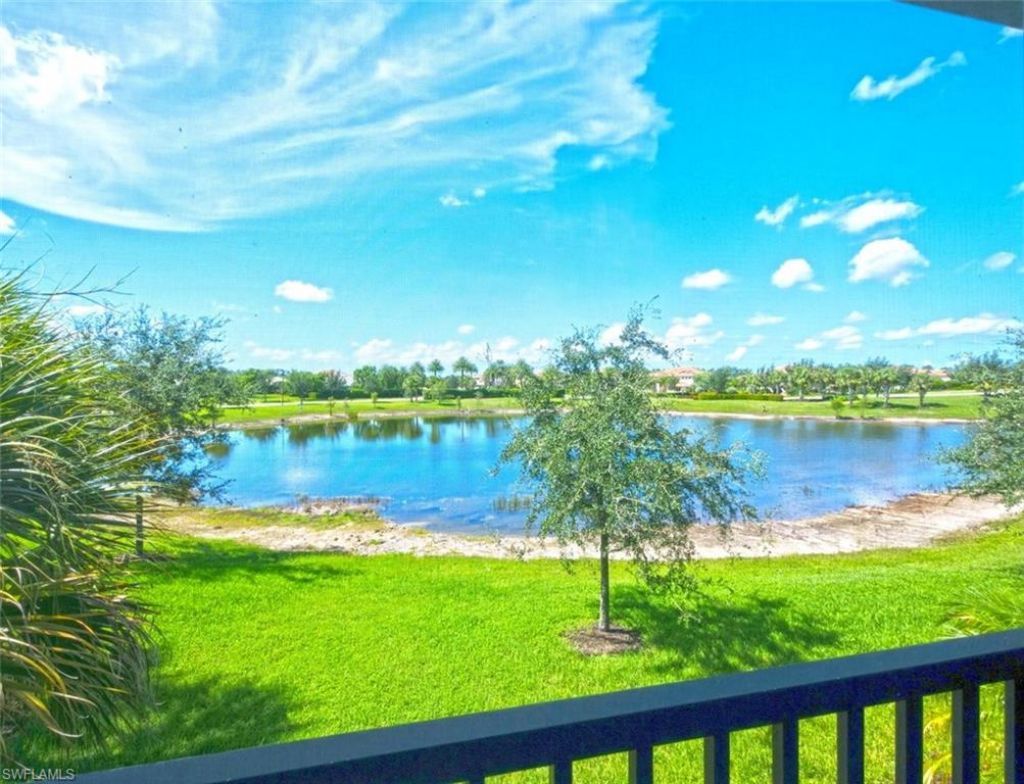 2352 Anguilla Dr, Unit 201, Naples, FL 34120 Photo