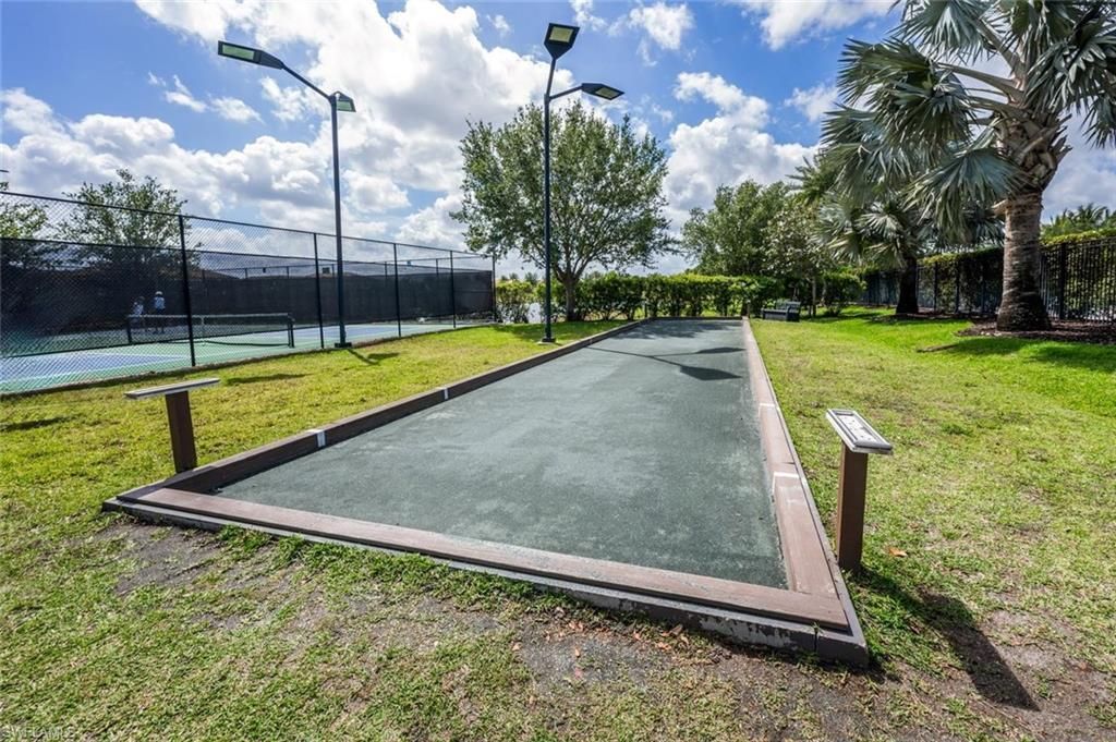 2352 Anguilla Dr, Unit 201, Naples, FL 34120 Photo