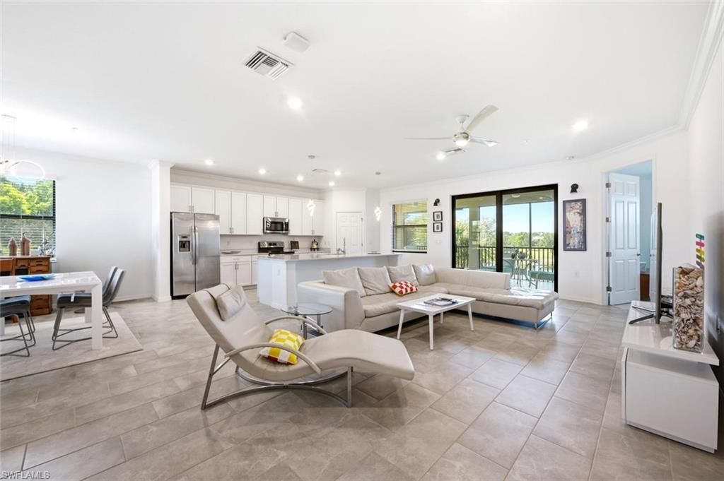 2352 Anguilla Dr, Unit 201, Naples, FL 34120 Photo