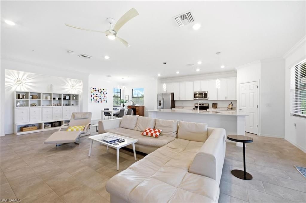 2352 Anguilla Dr, Unit 201, Naples, FL 34120 Photo