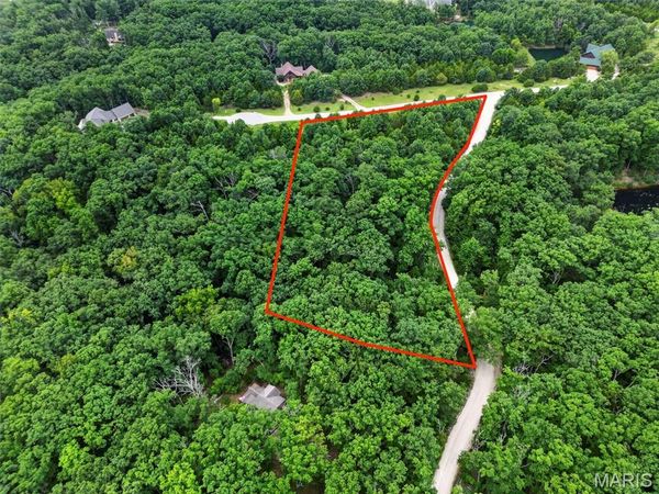 2482 Alpine Summit Drive , Innsbrook, MO 63390