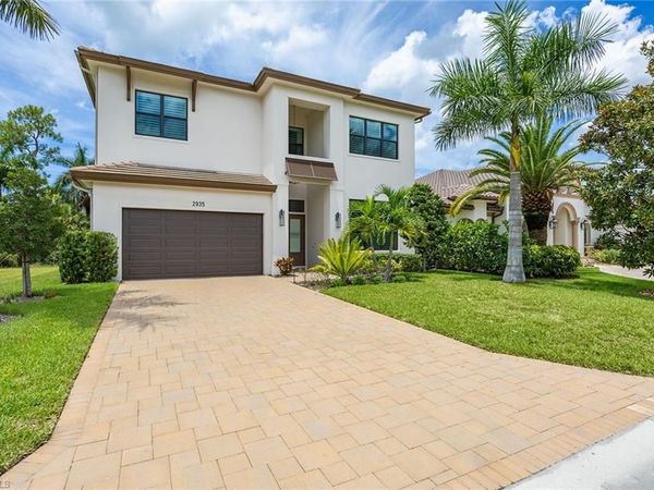 2935 Coco Lakes DR , NAPLES, FL 34105
