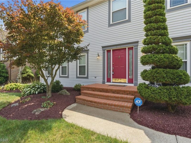 6114 Groton Street NW, Canton, OH 44708 Photo 2