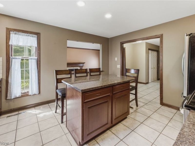 6114 Groton Street NW, Canton, OH 44708 Photo 6
