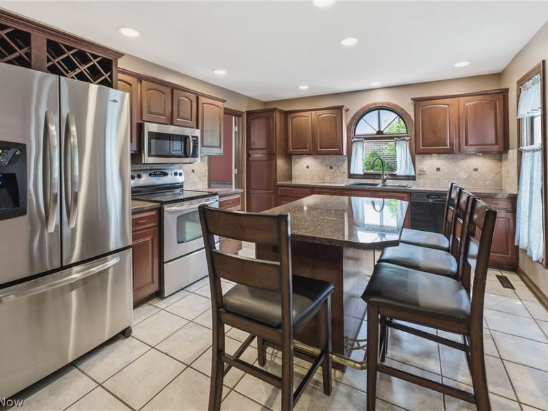 6114 Groton Street NW, Canton, OH 44708 Photo 8
