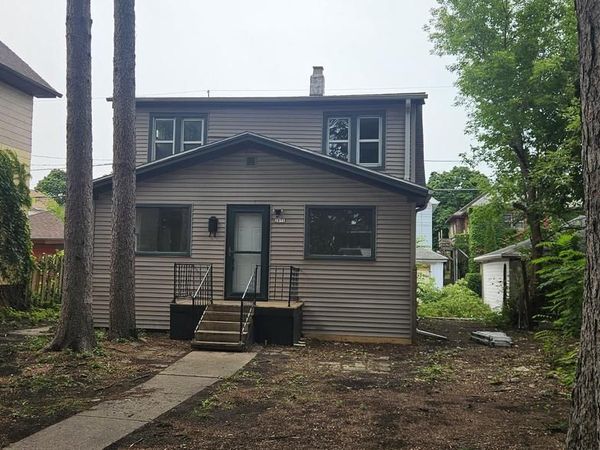 2871 N 50th STREET, Milwaukee, WI 53210