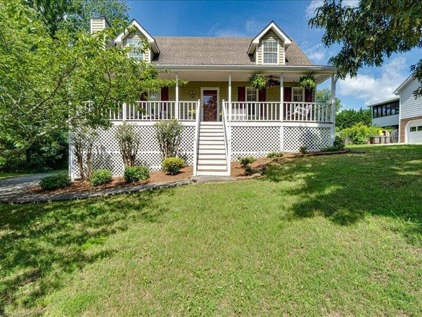 8735 Brookhill Drive , Hixson, TN 37343