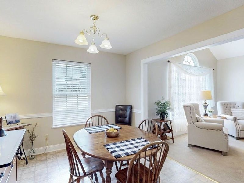 142 Carly Court, Hartville, OH 44632 Photo 8
