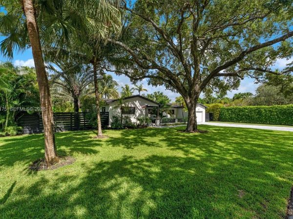 7790 SW 53rd Avenue , Miami, FL 33143