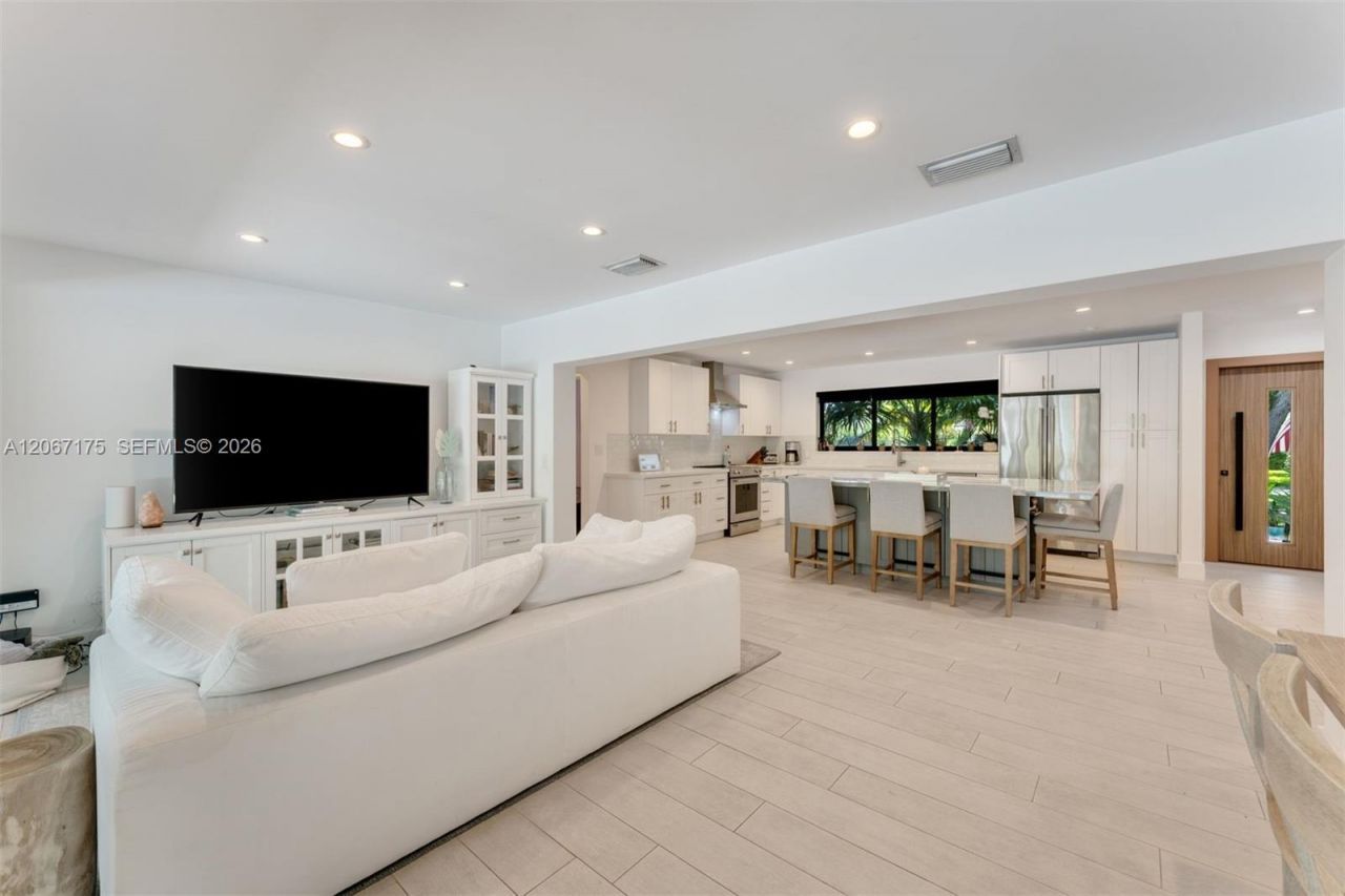 7790 SW 53rd Avenue , Miami, FL 33143 Photo
