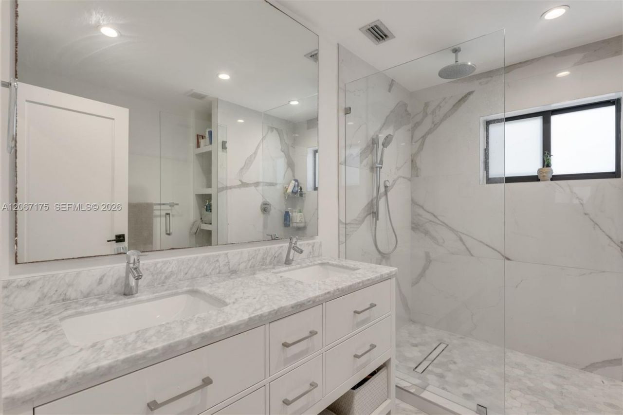 7790 SW 53rd Avenue , Miami, FL 33143 Photo