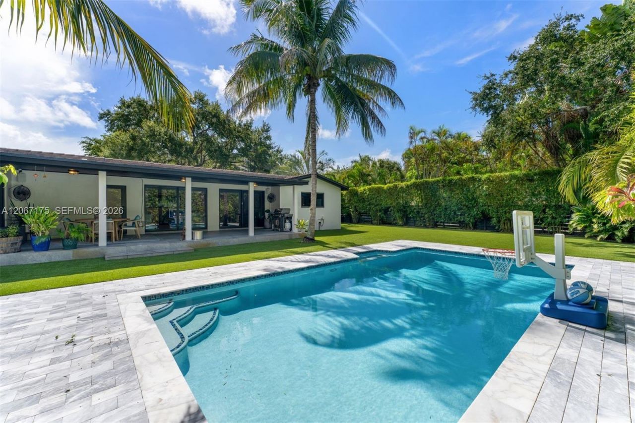 7790 SW 53rd Avenue , Miami, FL 33143 Photo