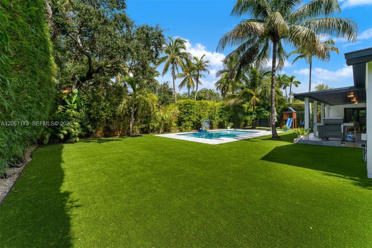 7790 SW 53rd Avenue , Miami, FL 33143 Photo