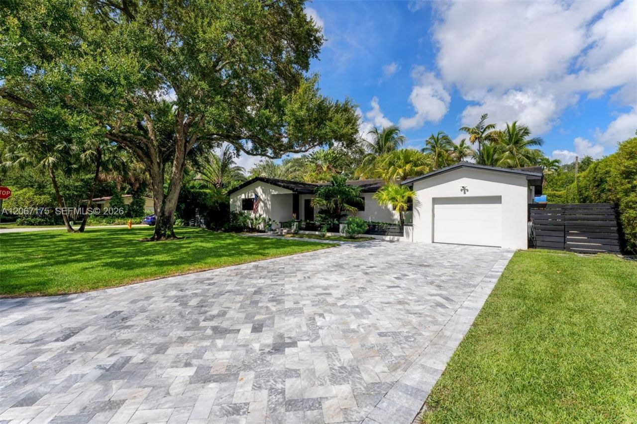 7790 SW 53rd Avenue , Miami, FL 33143 Photo
