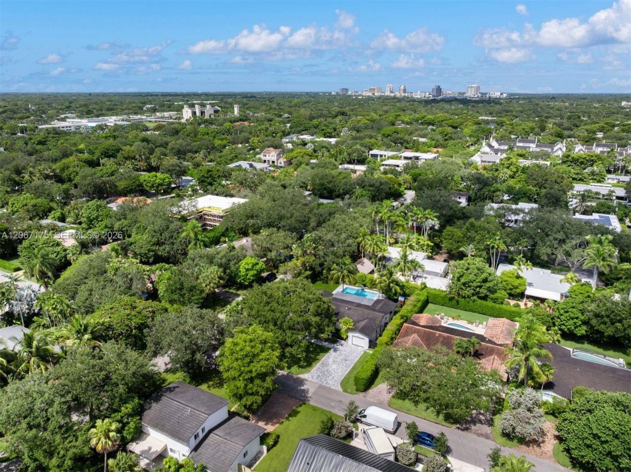7790 SW 53rd Avenue , Miami, FL 33143 Photo
