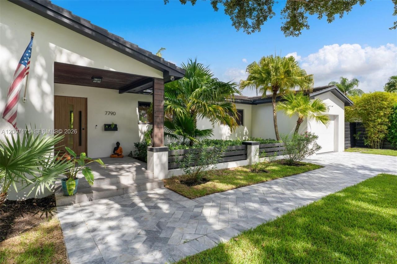 7790 SW 53rd Avenue , Miami, FL 33143 Photo