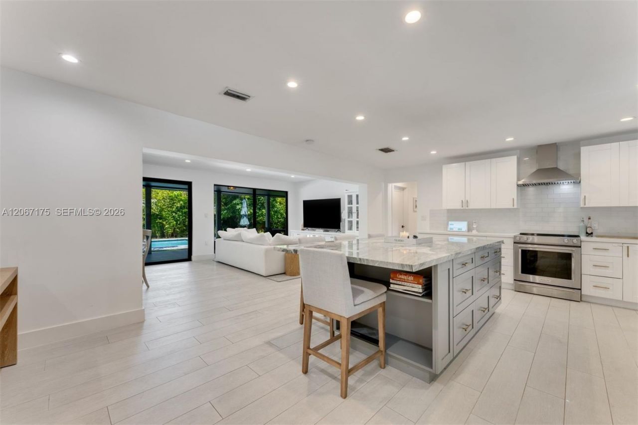 7790 SW 53rd Avenue , Miami, FL 33143 Photo