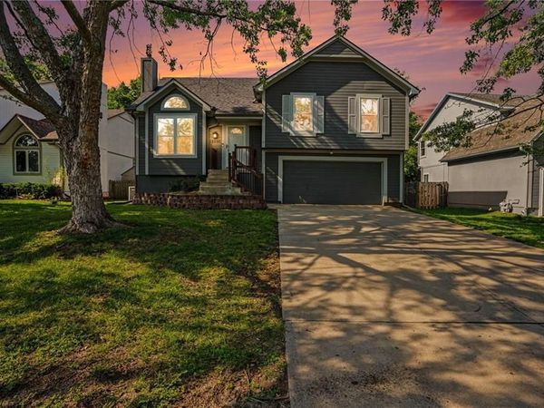 18800 W 164th Street, Olathe, KS 66062