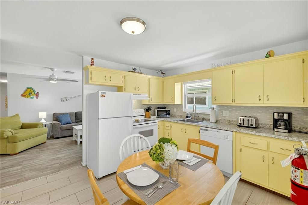 235 Mango St, Unit 235,237, Fort Myers Beach, FL 33931 Photo
