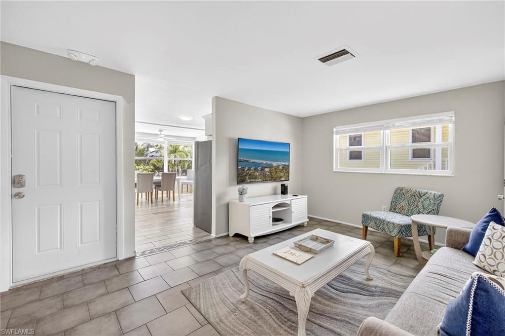 235 Mango St, Unit 235,237, Fort Myers Beach, FL 33931 Photo