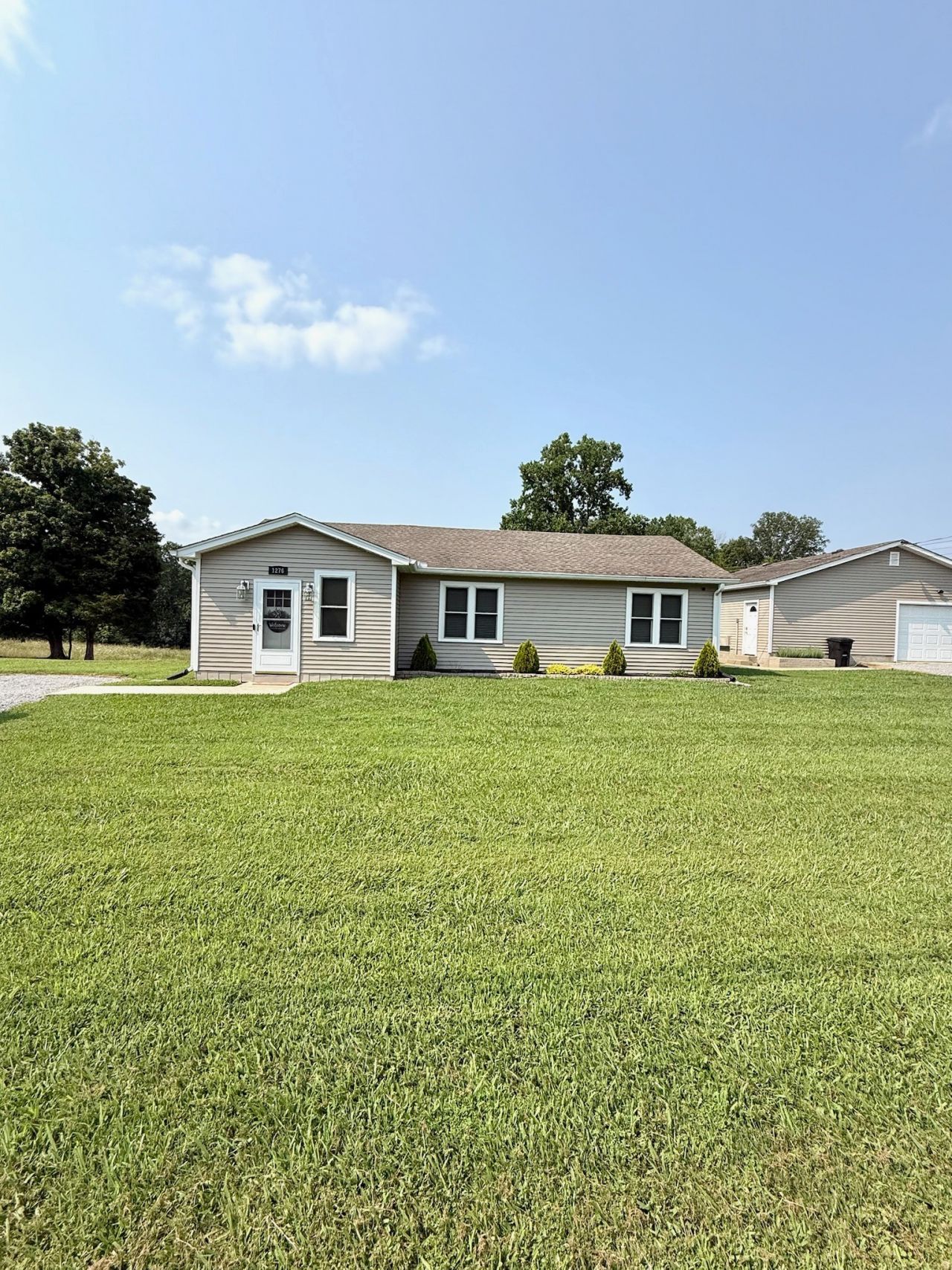 1276 Peter Pond Rd , Ashland City, TN 37015 Main Photo