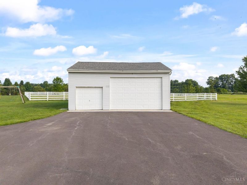 6029 Roudebush Road, Wayne Township, OH 45122 Photo 2