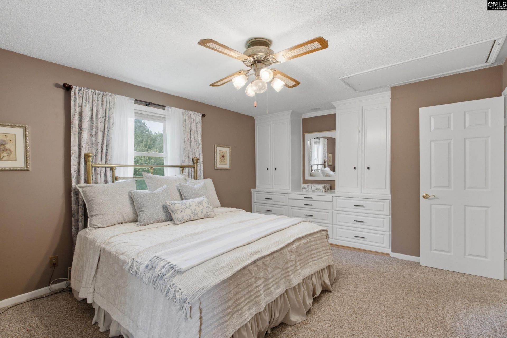220 Hunstanton Drive Photo 12