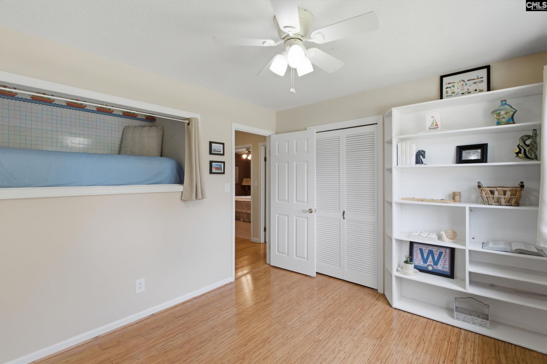 220 Hunstanton Drive Photo 17