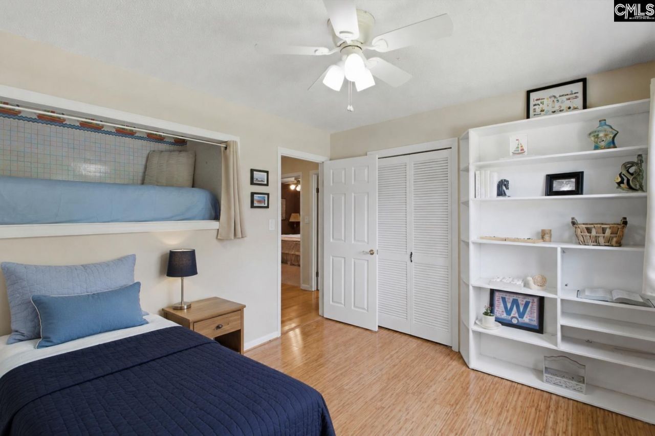 220 Hunstanton Drive Photo 18