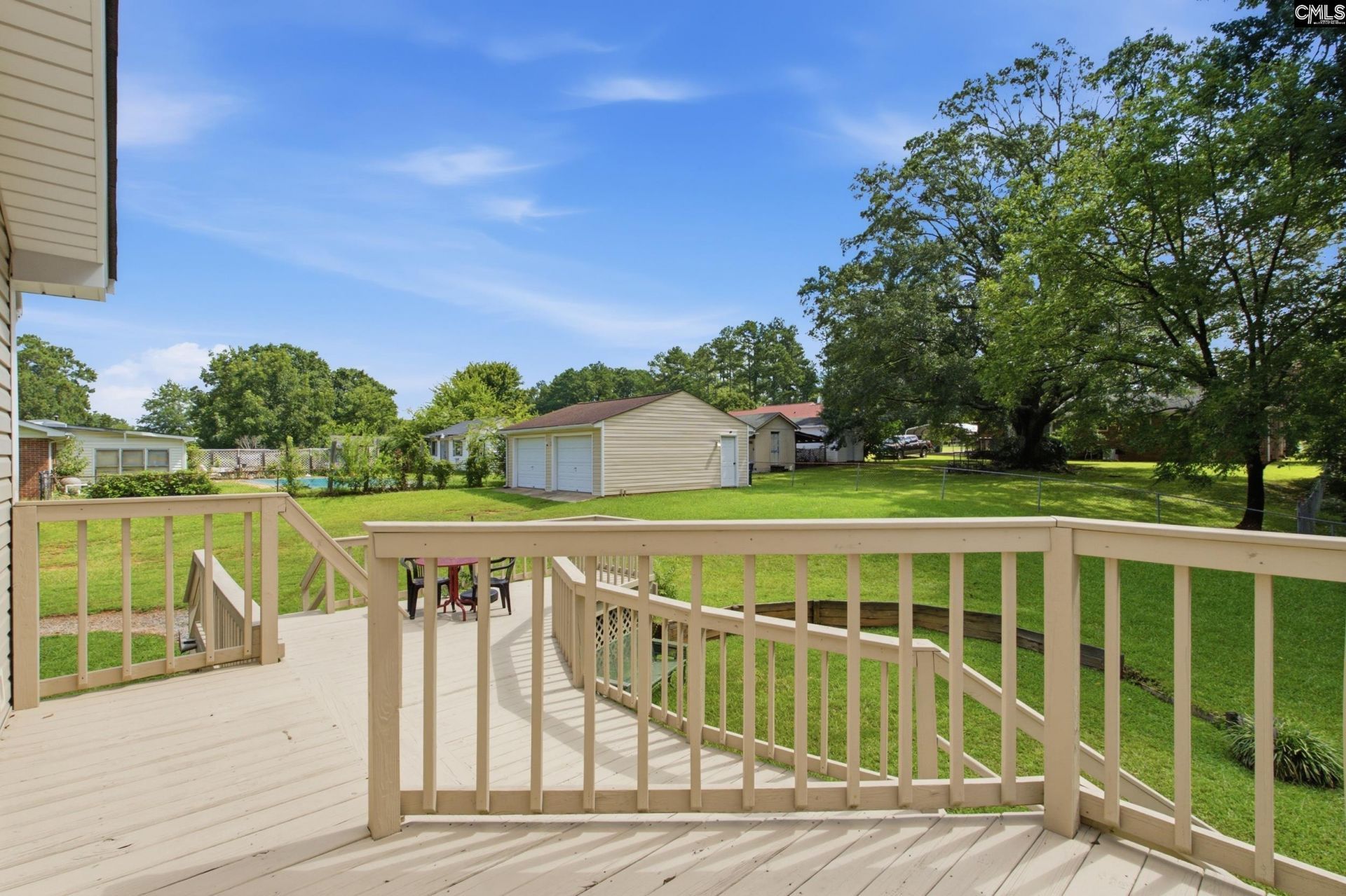 220 Hunstanton Drive Photo 27