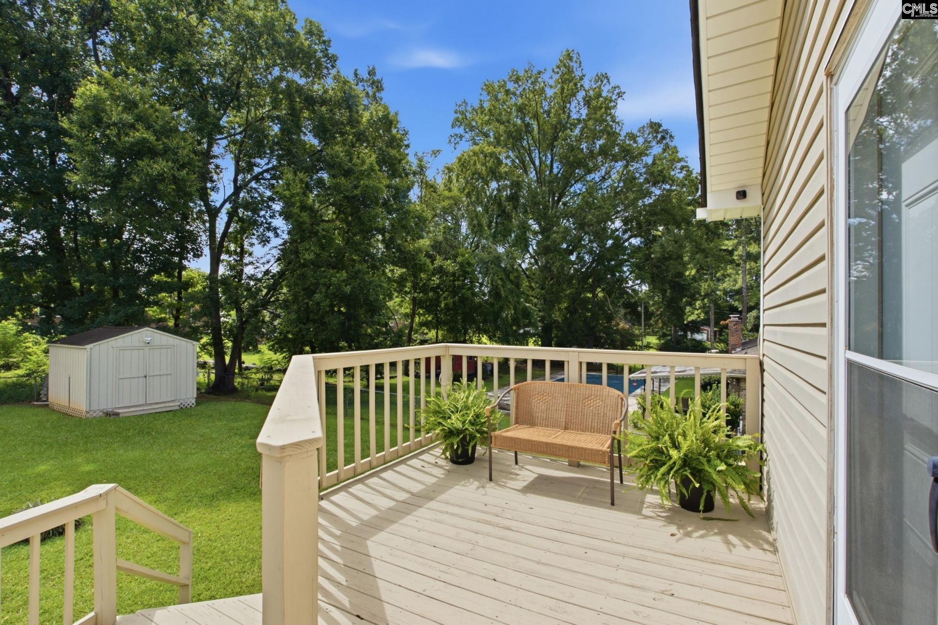 220 Hunstanton Drive Photo 28