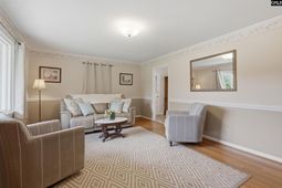 220 Hunstanton Drive photo 4