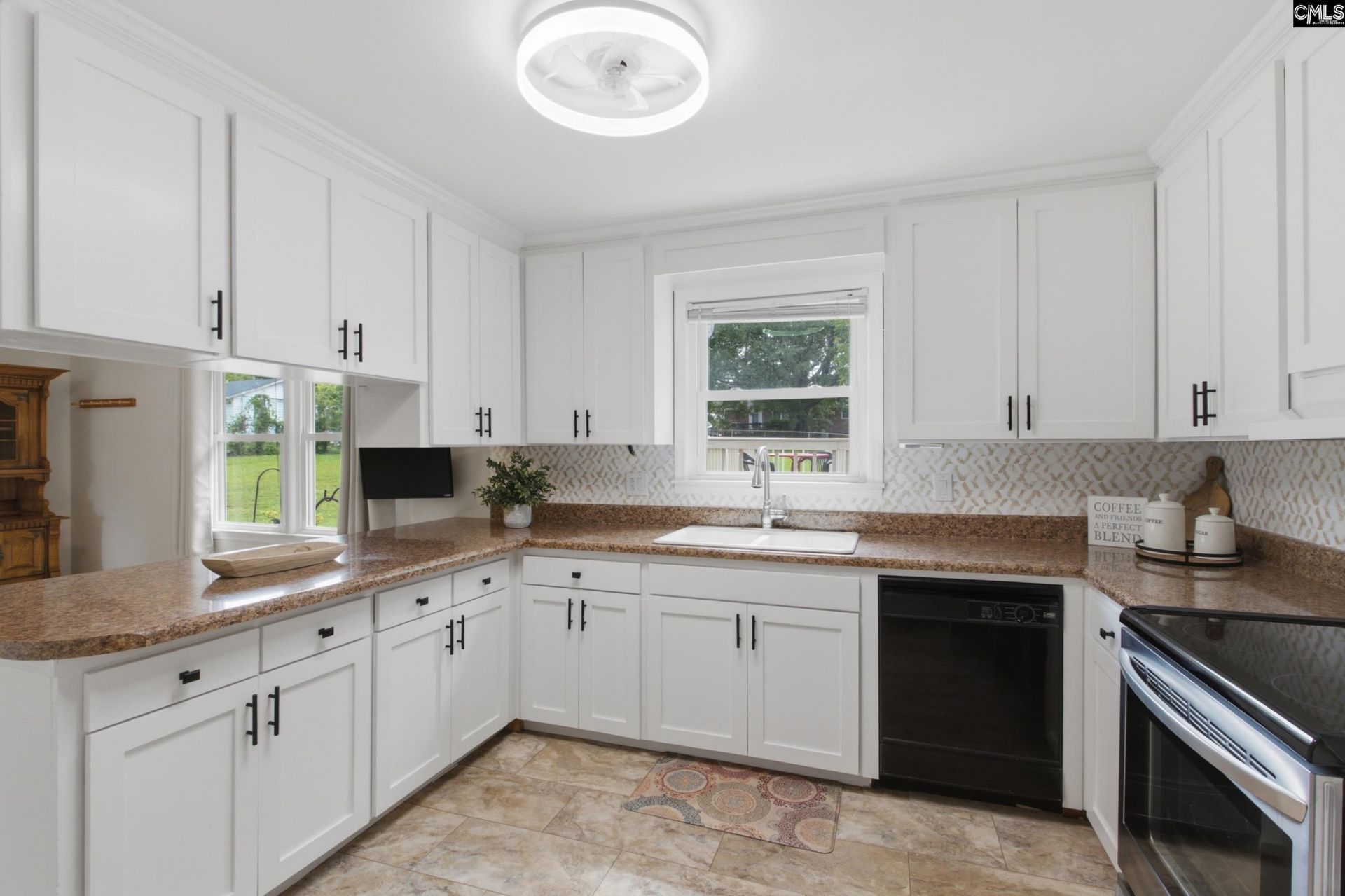 220 Hunstanton Drive Photo 6