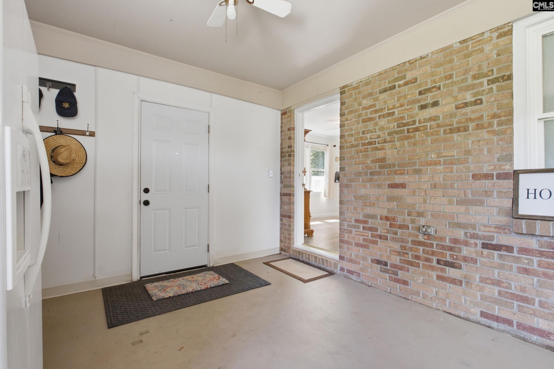 220 Hunstanton Drive Photo 9