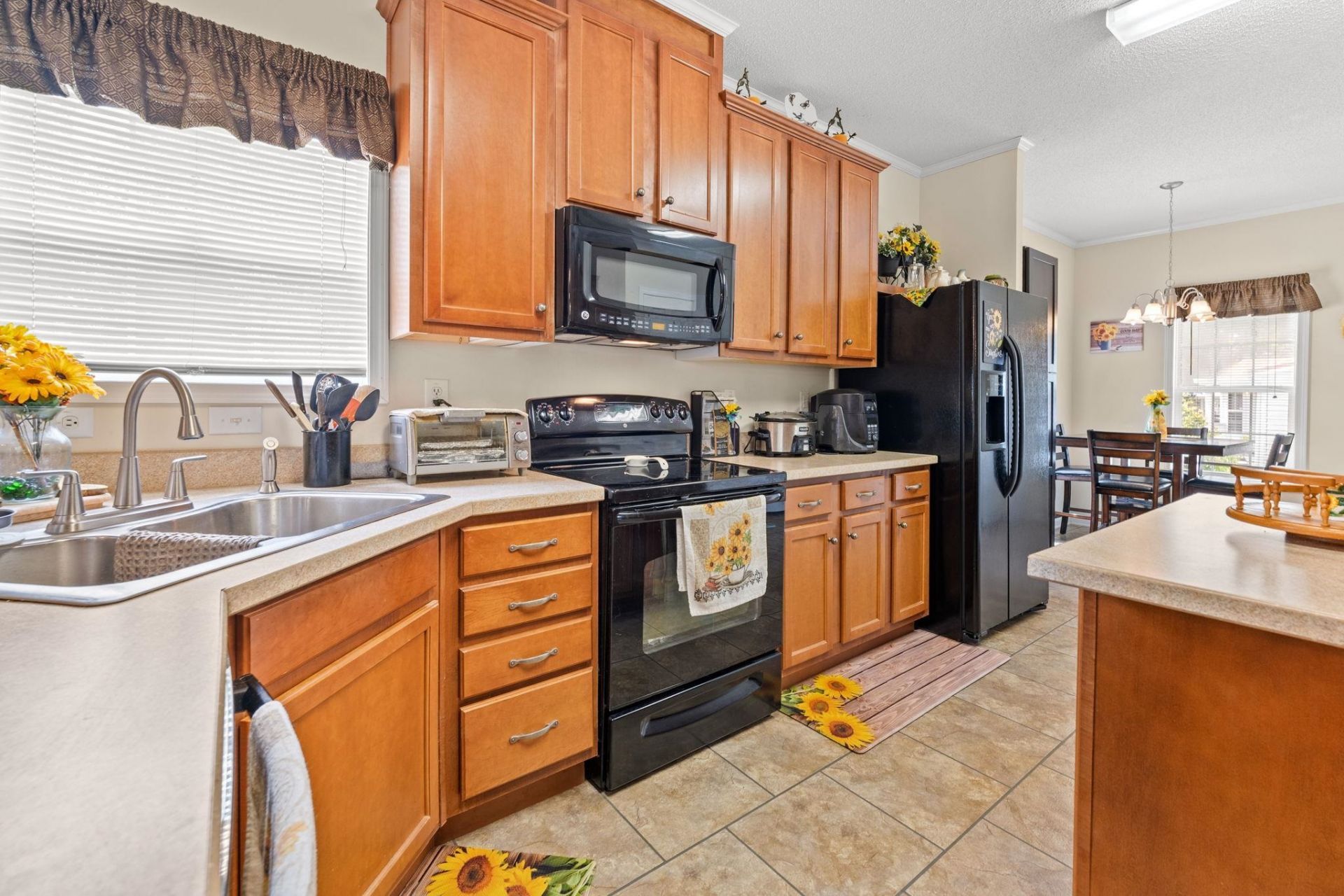 983 Jamestown Rd. Photo 9