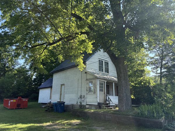 915 Gordon Place, Kalamazoo, MI 49048