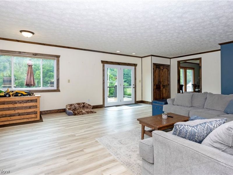 724 Nashville Road , Glenmont, OH 44628 Photo 9