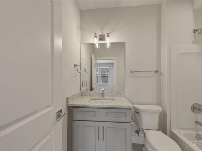 3912 Edwards Road, Cincinnati, OH 45209 Photo 13