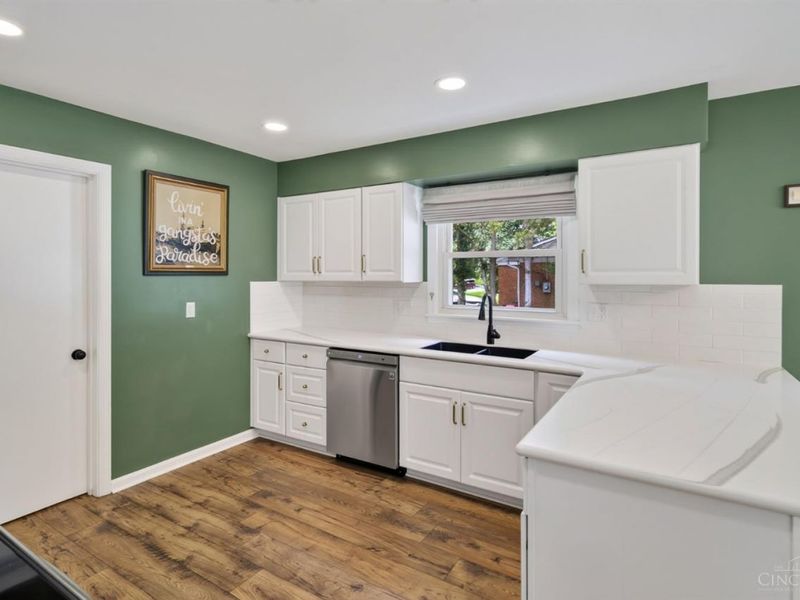 1028 Newcastle Drive, Springfield Township, OH 45231 Photo 17