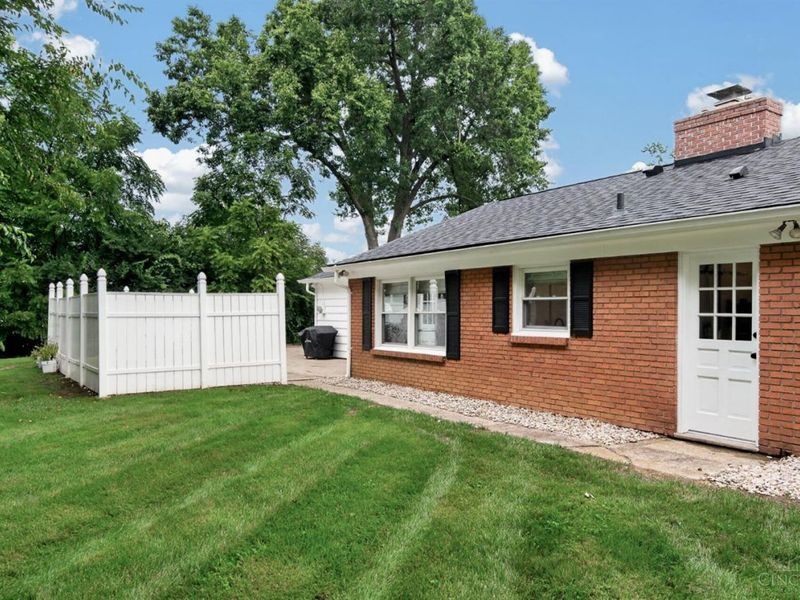 1028 Newcastle Drive, Springfield Township, OH 45231 Photo 50