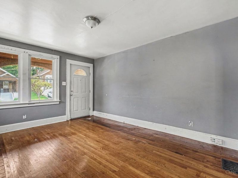 4112 Vinedale Avenue, Cincinnati, OH 45205 Photo 2