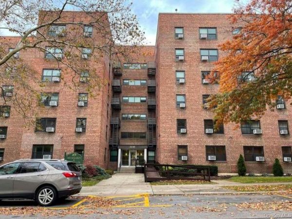 213-05 75th Avenue , Unit 5M, Oakland Gardens, NY 11364