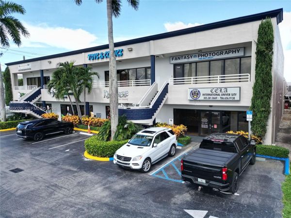 7318 W 20th Ave , Hialeah, FL 33016