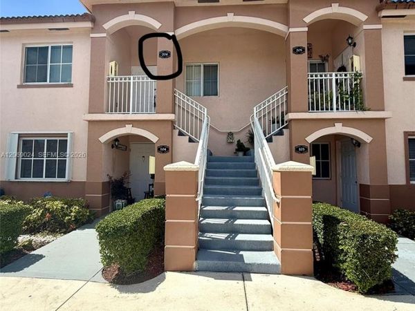 1260 SE 27th St, Unit 204, Homestead, FL 33035