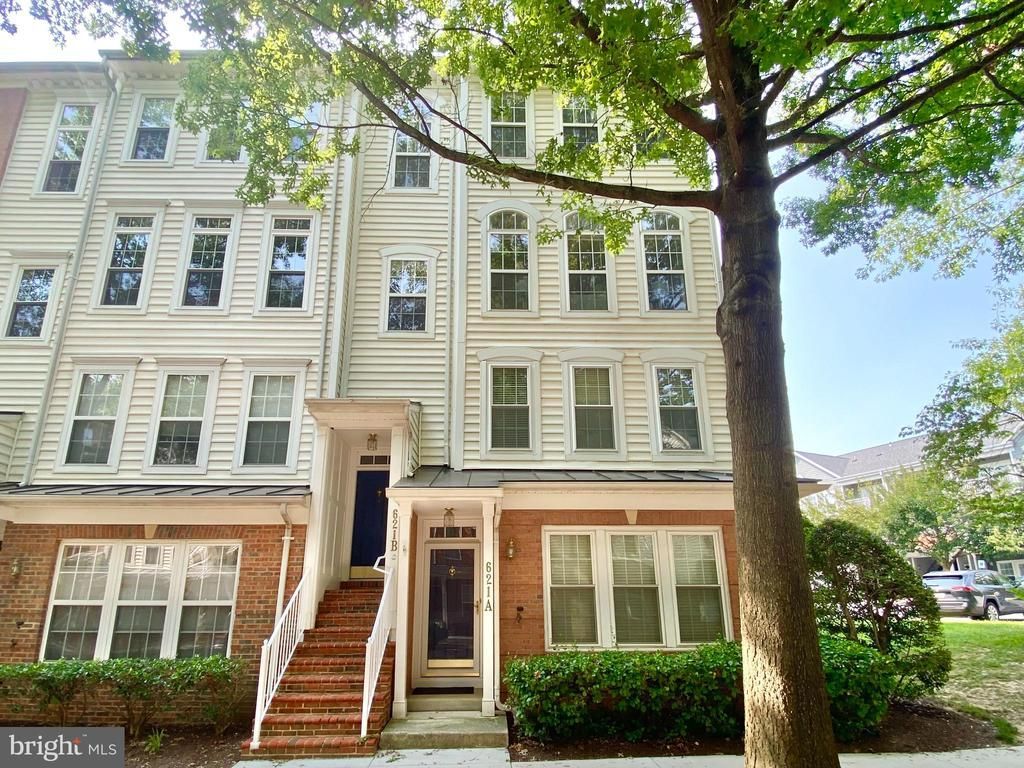 621 B MAIN STREET , GAITHERSBURG, MD 20878
