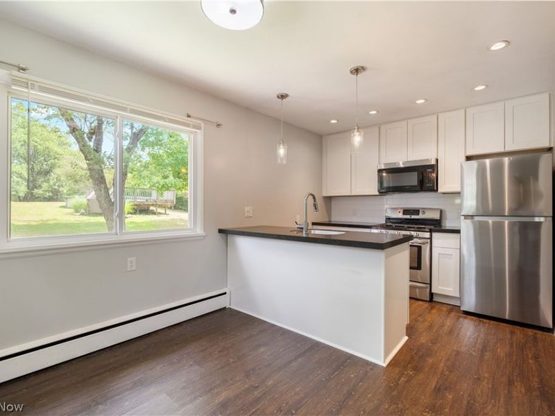 9371 Avery Road, Broadview Heights, OH 44147 Photo 4