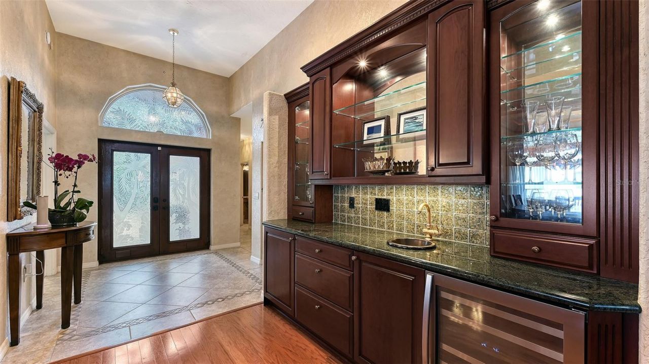 5476 Golf Pointe Drive, Sarasota, FL 34243 Photo