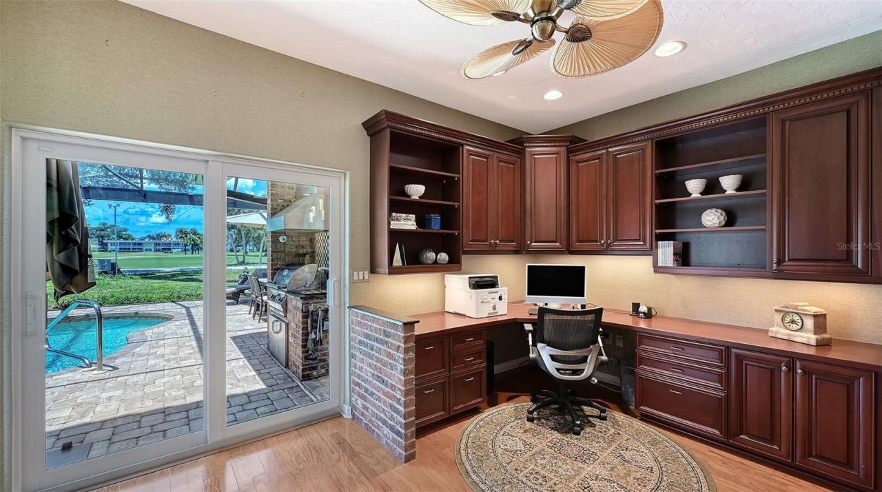5476 Golf Pointe Drive, Sarasota, FL 34243 Photo
